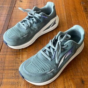 Alta Paradigm 6 Running Shoe Size 6 1/2
